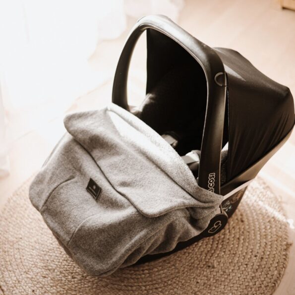 Bezüge für den Autositz und die Babywanne