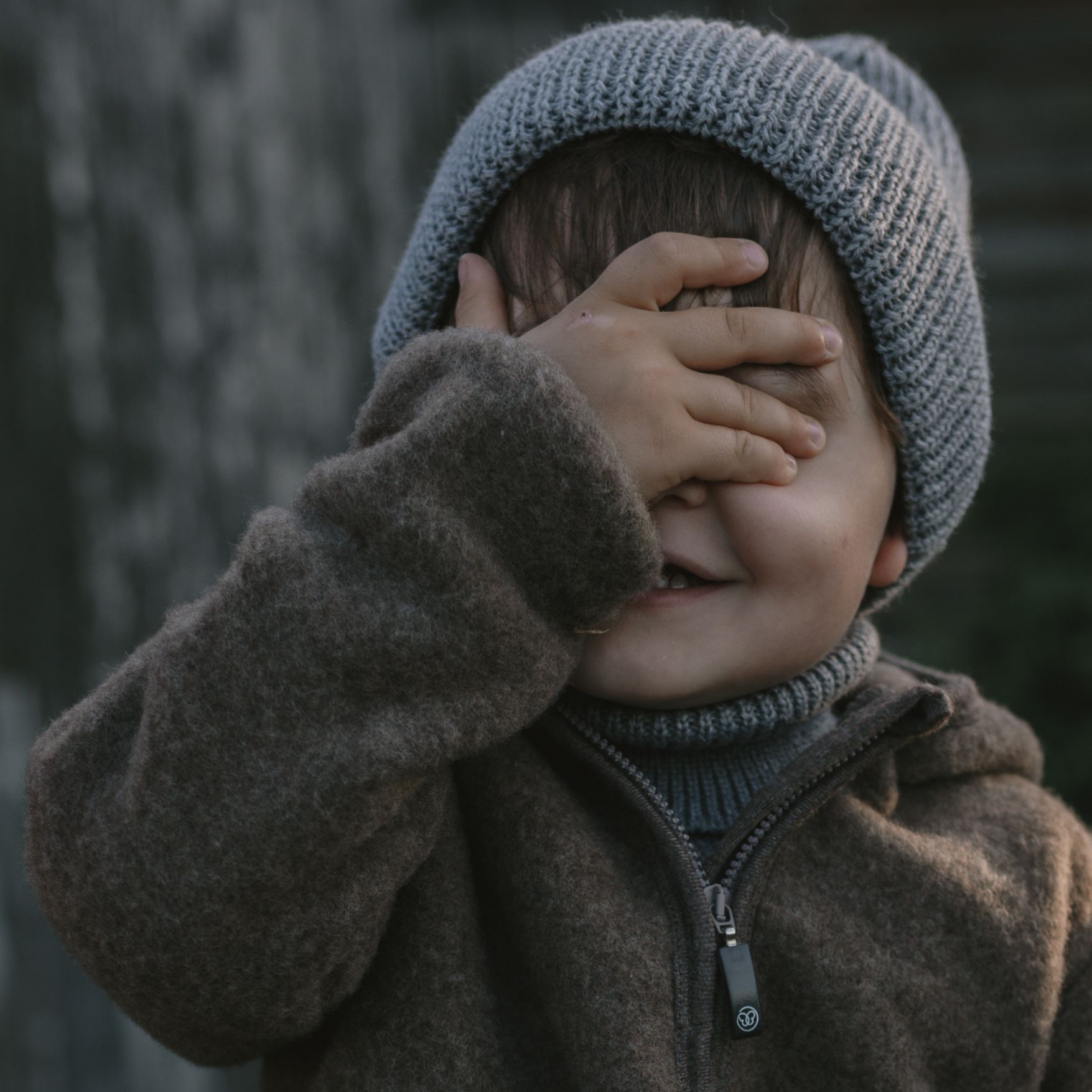 Pokrývky hlavy a doplňky