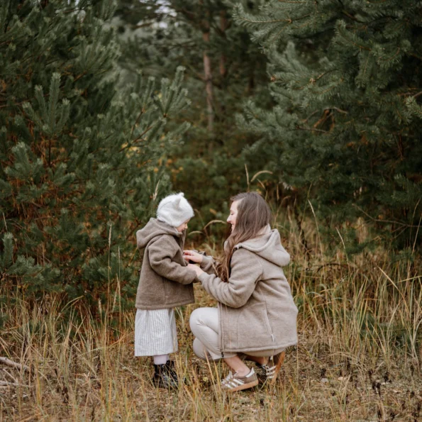 Dámská merino vlněná bunda s kapucí GOTS